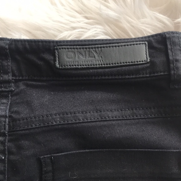 ONLY Ladies Jeans black size Small - Picture 3 of 3